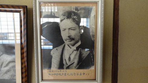 道後温泉本館に行ってみた 夏目漱石はイケメンだった